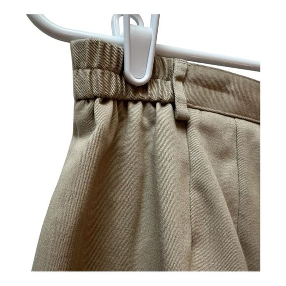 Talbots Khaki Neutral Pleated Front Preppy Bermuda Shorts Size 8 - Picture 3 of 9